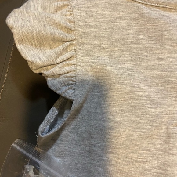 Gigil kid onesie with attached ruffle skirt - Picture 12 of 15